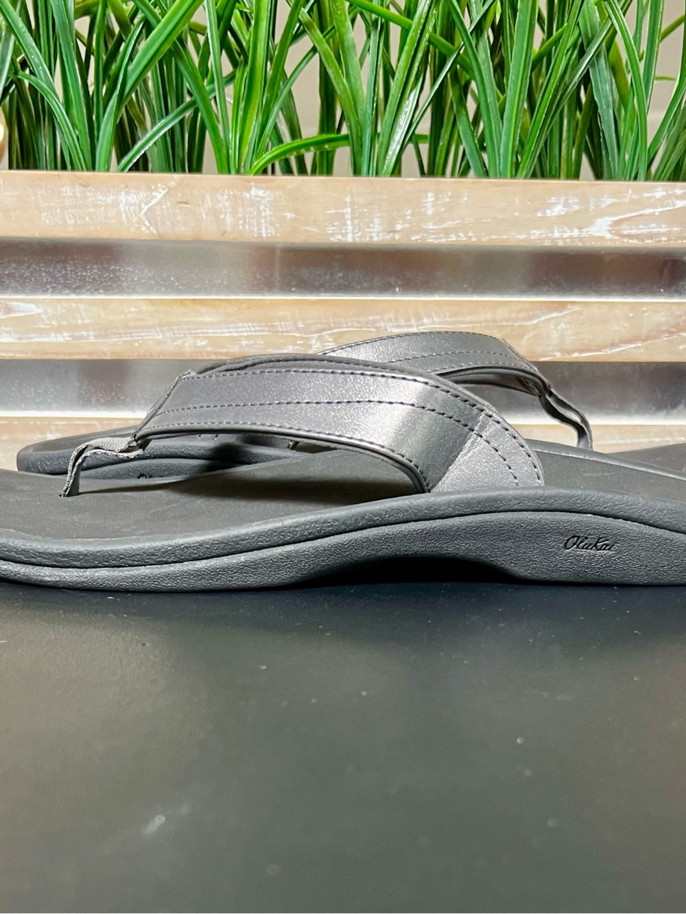 OLUKAI Ohana Water-Resistant Women’s Sandals - Picture 7 of 8